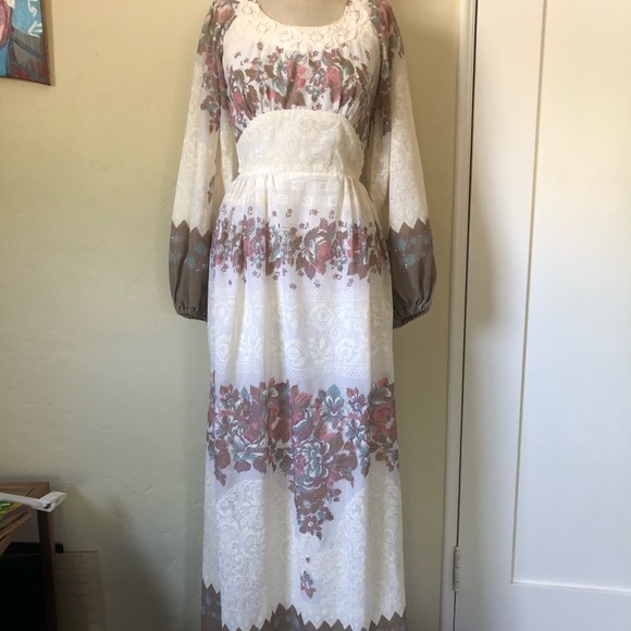 1970s Prairie Dress Small Floral Cottagecore Gown - Picture 5 of 11